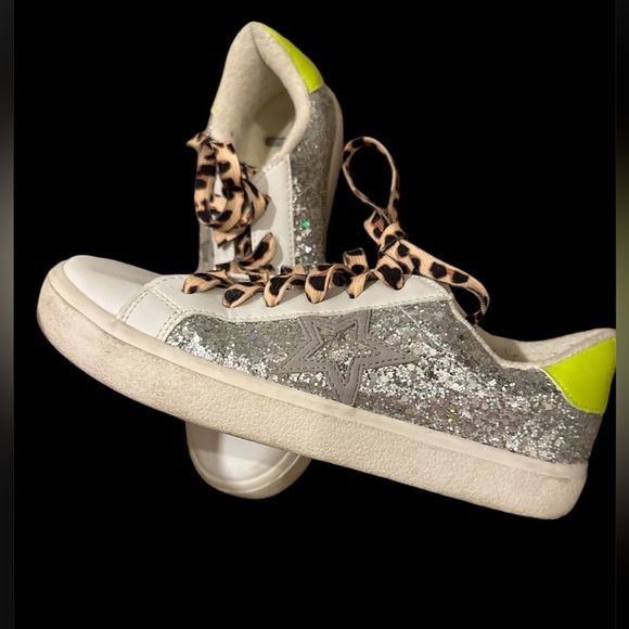 Glitter Animal Print Neon White Sneakers with Star - Picture 1 of 6